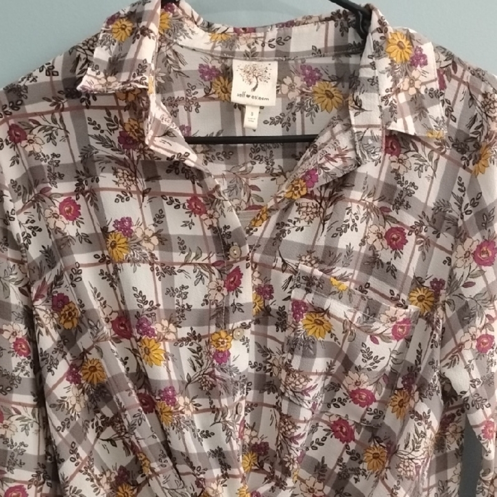 Self ❤️ Esteem Chic Floral Button Down Shirt ⭐ Like New ⭐ Size Small - Picture 3 of 5